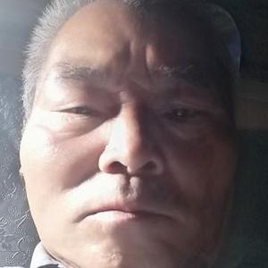 五侃六哇