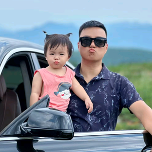 宜宾燃面—周平 头像