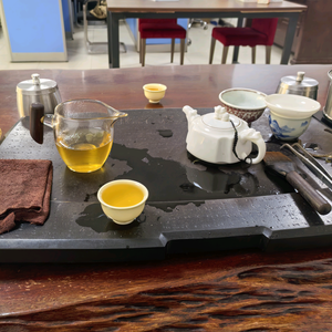 电梯·明仔 头像