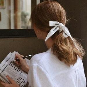 一抹穿透的光 头像