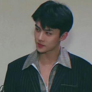 红色是中国红 头像