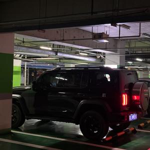 贺爸的坦克300 头像