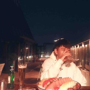 是吴昊煜泽 头像