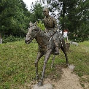 小猪世界观 头像