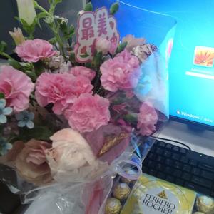 上进的橙子e 头像