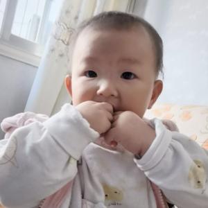 愉悦的露珠Zn 头像