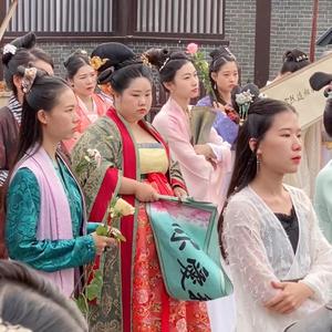 影视制片人华总头像