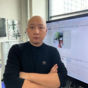 远郊区打工人·做跨境的 头像