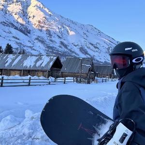 船长有个小屁孩 头像