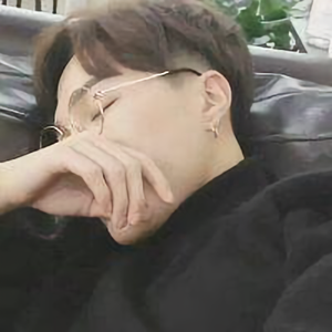 木子来说事儿 头像
