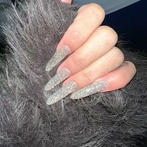 不吃菠萝 头像