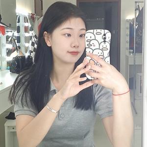 快乐的小霞 头像