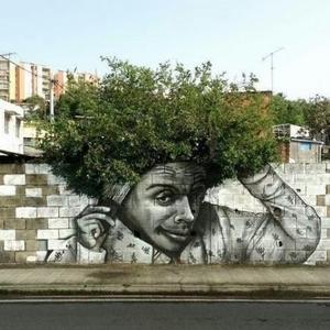 戴木头眼镜的洋娃娃 头像