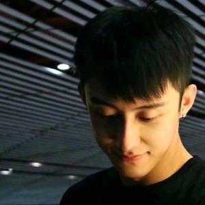 快乐钢笔7x6 头像