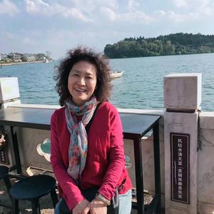 琴声里的荷塘 头像