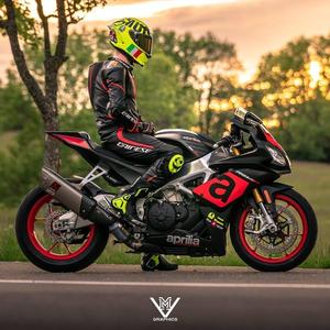 醉爱机车君 头像