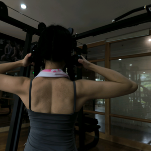 vvon穿戴甲健身养生日常 头像