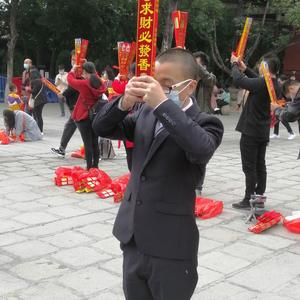 湘遇飞哥头像