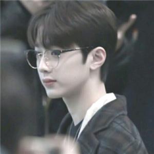 小太阳帅炸了 头像