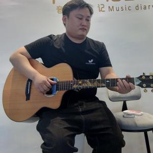 一手吉他雨纷纷 头像