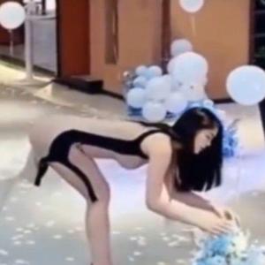 爱吃香菜的赵佳人 头像