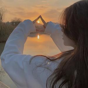 上进的柠檬精 头像