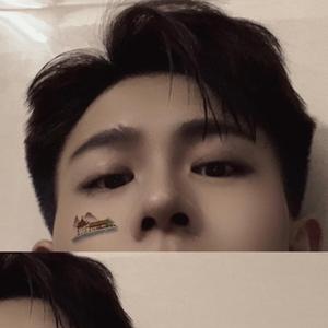 洞穴沉静思索的智者 头像