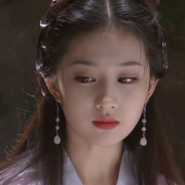 颜控梅子剪辑君 头像