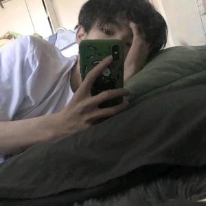 爱看新闻的小南
