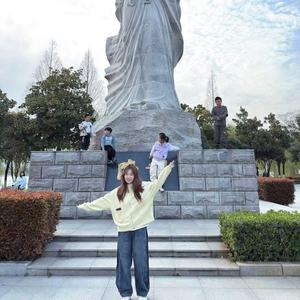 小短腿的花花草草 头像