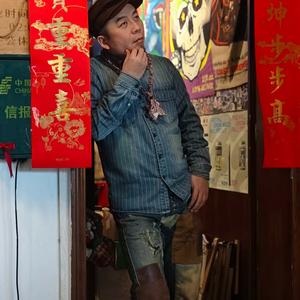 马桶哥 头像