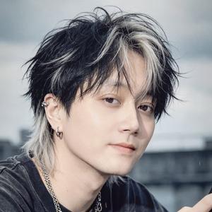 霸都文哥 头像