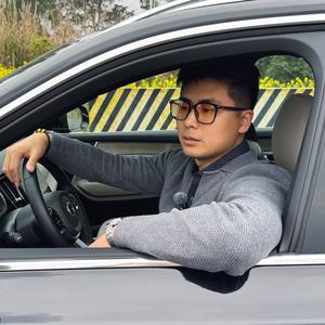 聊车的赓哥1米9 头像