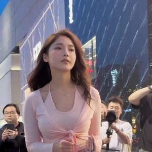 运筹帷幄地吃瓜 头像