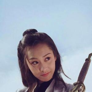噩梦露露 头像