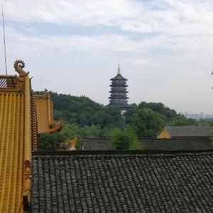 离了一人带两娃