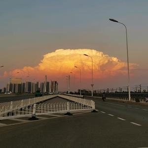 晨峥百货CZ 头像