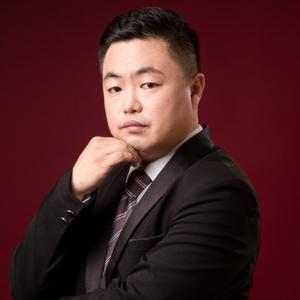 一个鹦鹉螺
