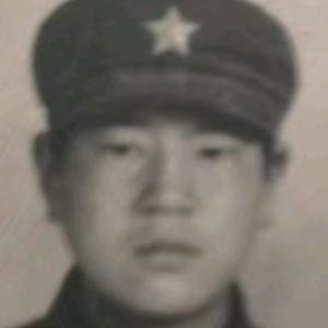 林间采果的猎人 头像