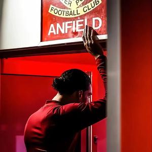 最佳球会-午夜靠谱阿琛（足球） 头像