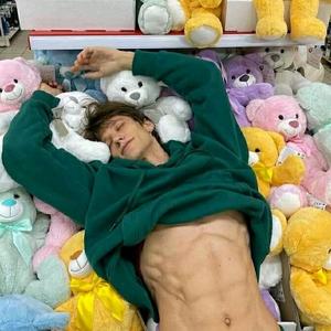 🌼Mickey理 头像