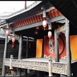 听戏看艺的小周 头像