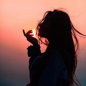 风筝追着风 头像