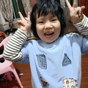 小欣欣小晨晨8046 头像