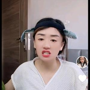 爱吃爱玩的曼曼 头像