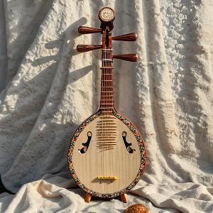 水中捕螃蟹的游客 头像