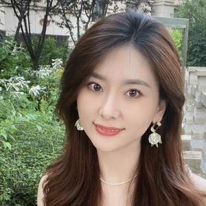 琳琳吖游戏咖 头像