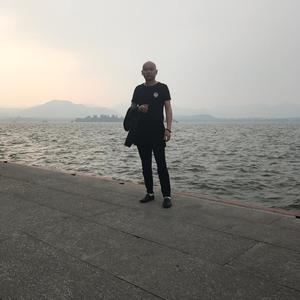 人无信不立 头像