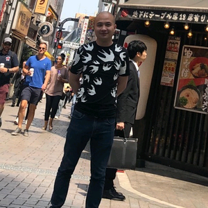 刘鑫 头像