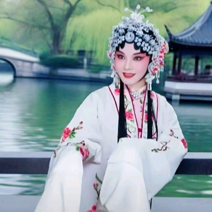 映山红9z4M 头像